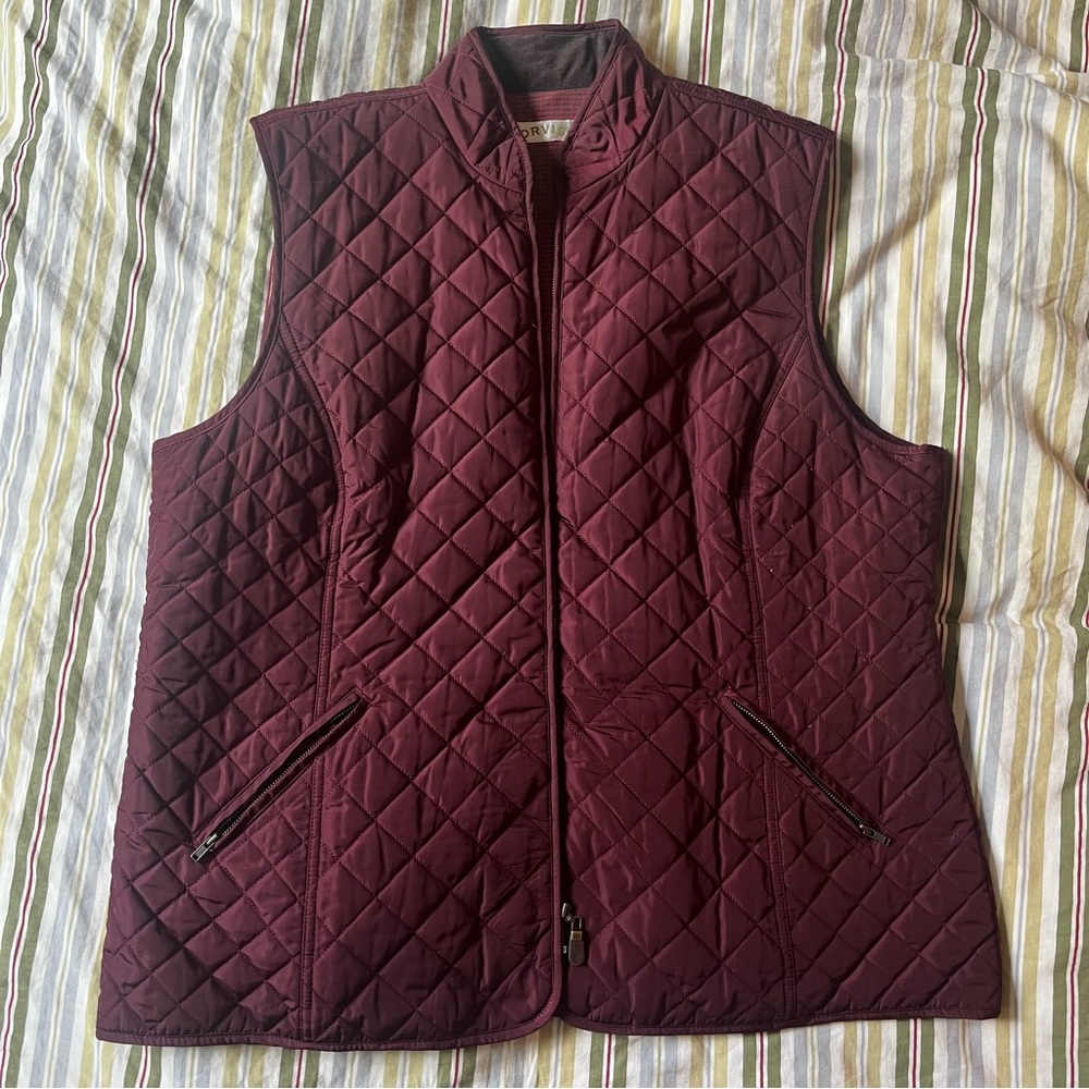 VINTAGE BURGUNDY CHECKERED PLAID UK PUFFER VEST BY ORVIS - TWEE STREETWEAR INDIE